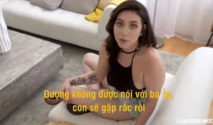 Bố dượng tống tình con chim nhỏ của người vợ vietsub